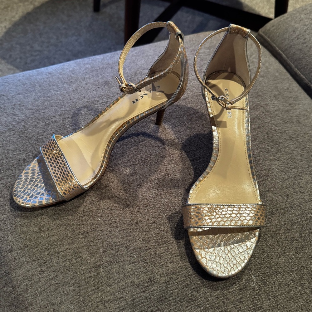Coach heels. Next to no signs of wear - in next to new condition